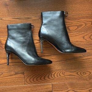 NWT J. Reneé Front Zip Leather Booties